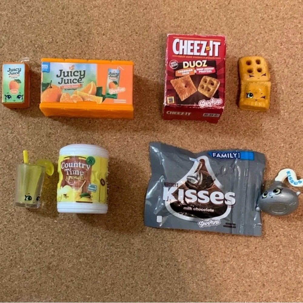 Mini Brands Shopkins Lot-Hershey’s, Funfetti, Popsicle,Cake,Juice,Cheez-It